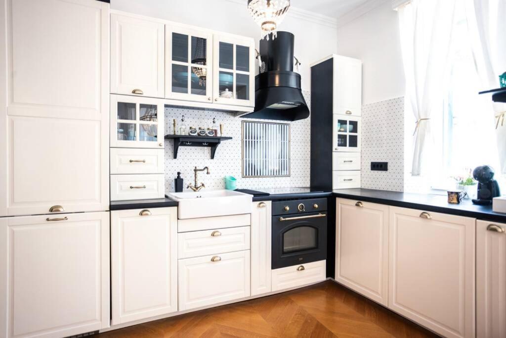 Luxurious Apartment Bella Lux In City Center With Free Parking Included! Split Eksteriør billede