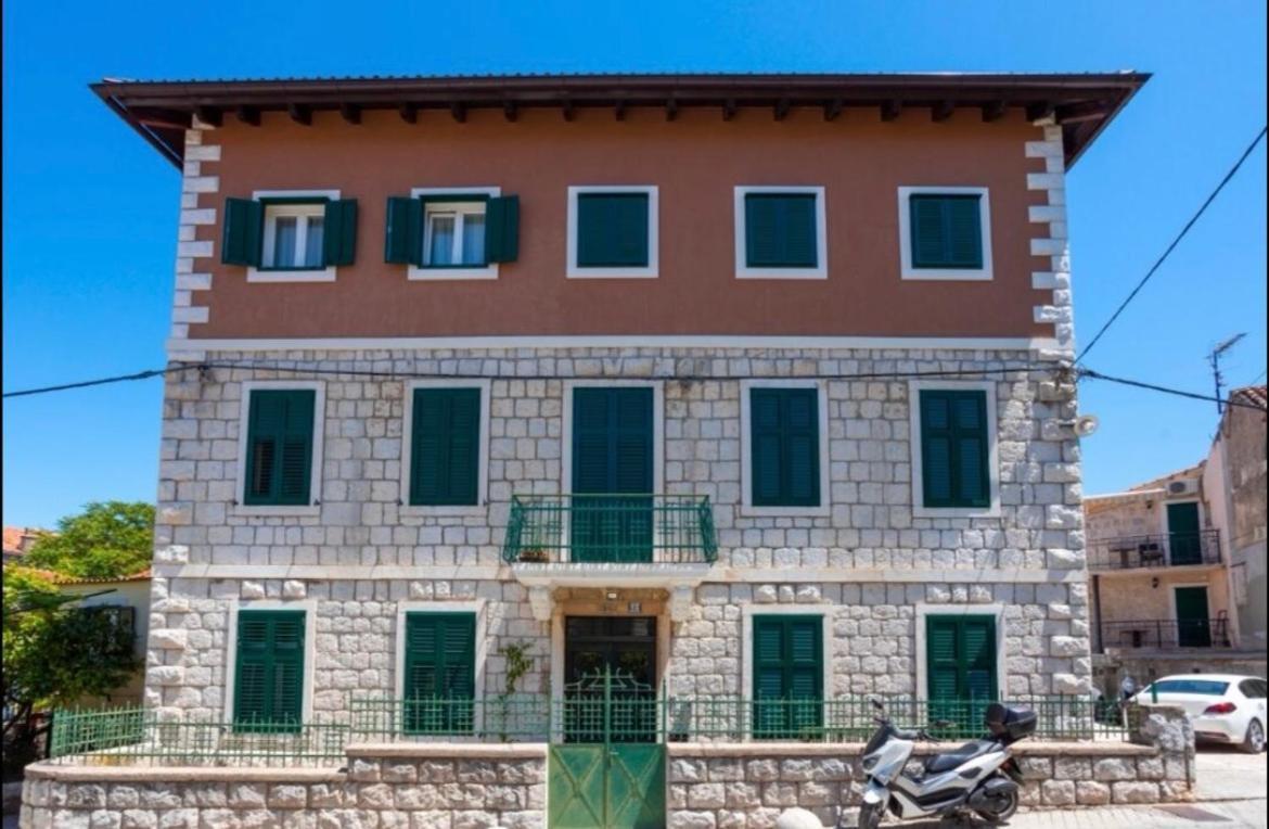 Luxurious Apartment Bella Lux In City Center With Free Parking Included! Split Eksteriør billede